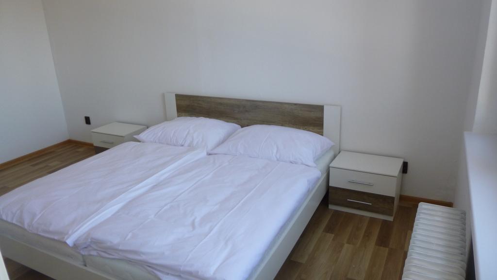 Apartmanovy Byt Pri Zubacke Штрба Номер фото